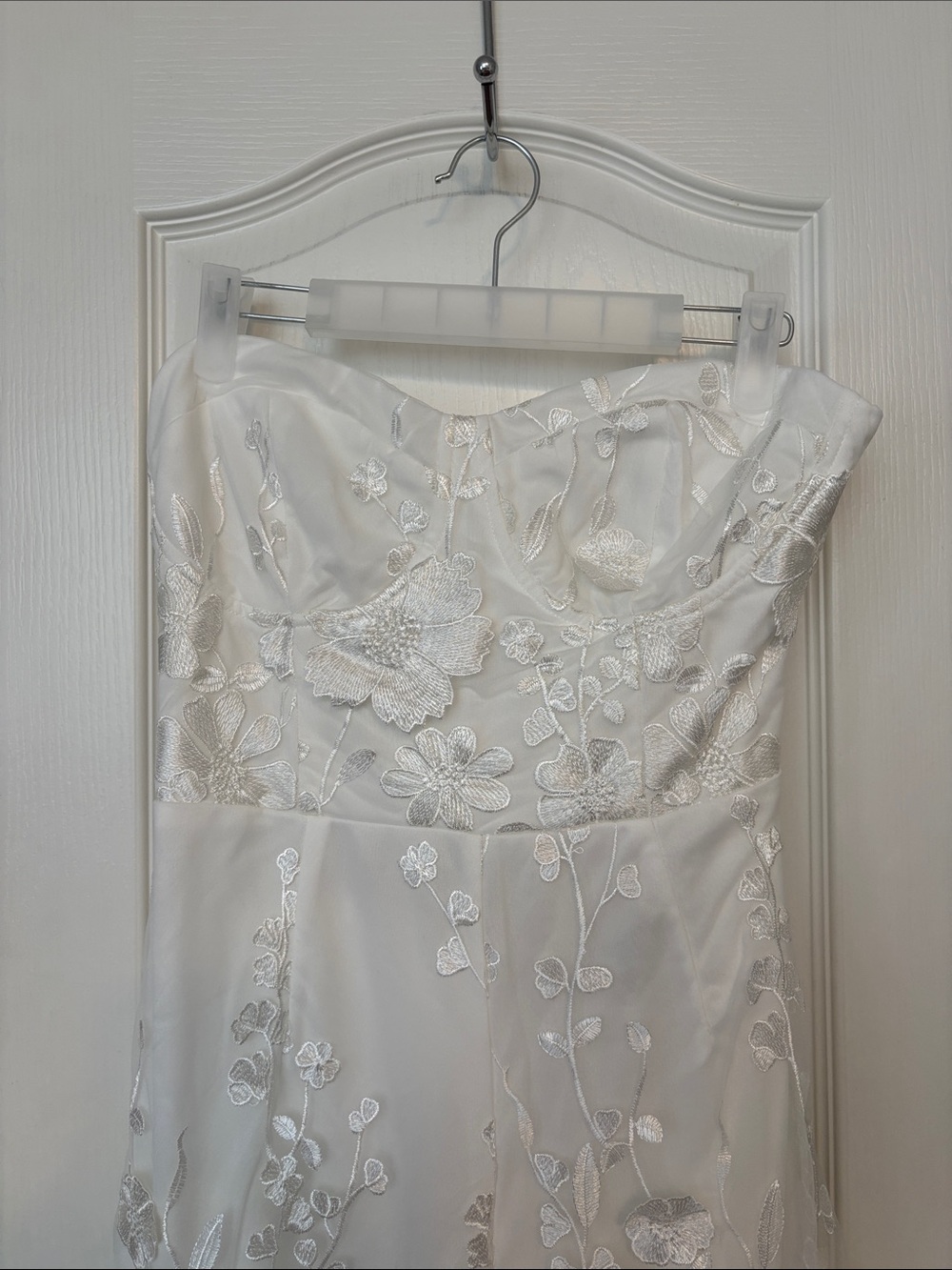 Lulu's White Strapless Floral Appliqué Jumpsuit - Picture 4 of 8